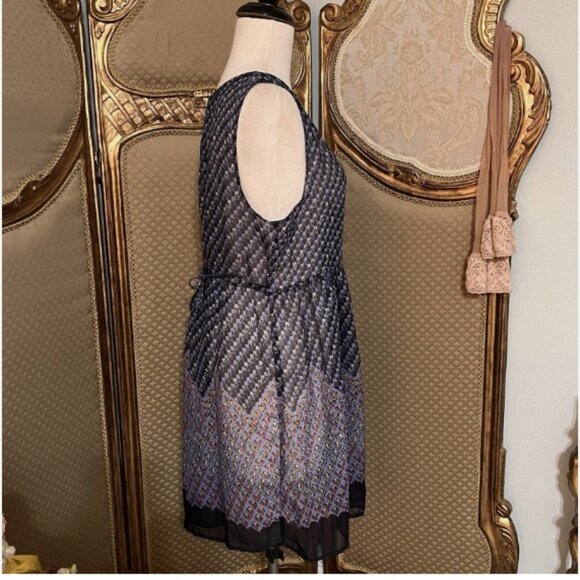 Xhileration. Sz Large. Chiffon Cover-up. Pinafore, or Dress Overlay. Tie. B51 - Picture 4 of 6